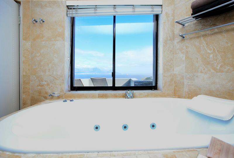 4 Bedroom Property for Sale in Bloubergstrand Western Cape